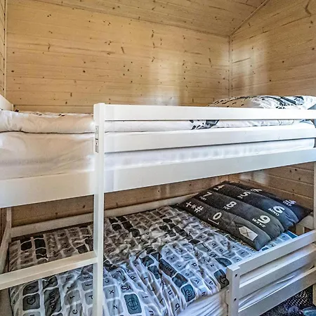 2 Bedroom Lovely In *